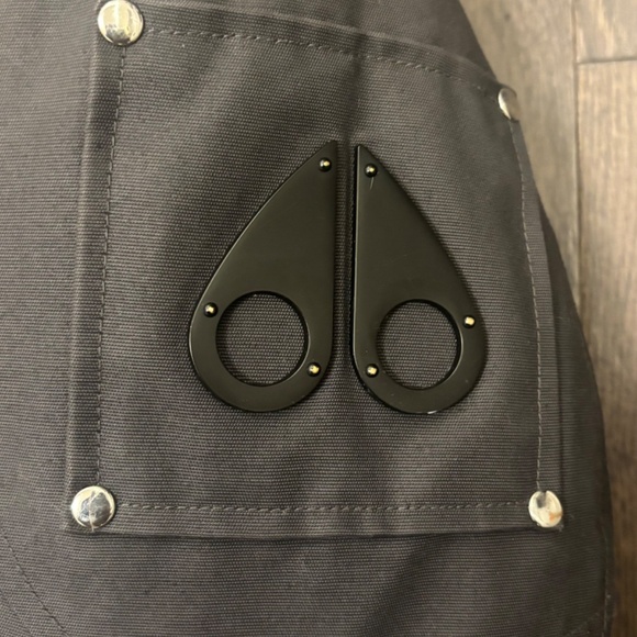 Moose Knuckles Women's Original Debbie Shearling Black Bomber Jacket small - Picture 2 of 8